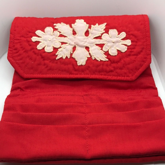 Adorable Hawaiian Appliquéd Bag - Picture 3 of 7